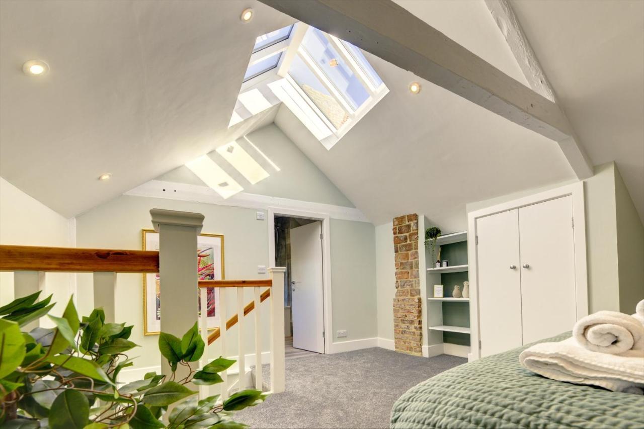 The Nook - A Modern 2 Bedroom Loft With Parking Ripon Eksteriør bilde