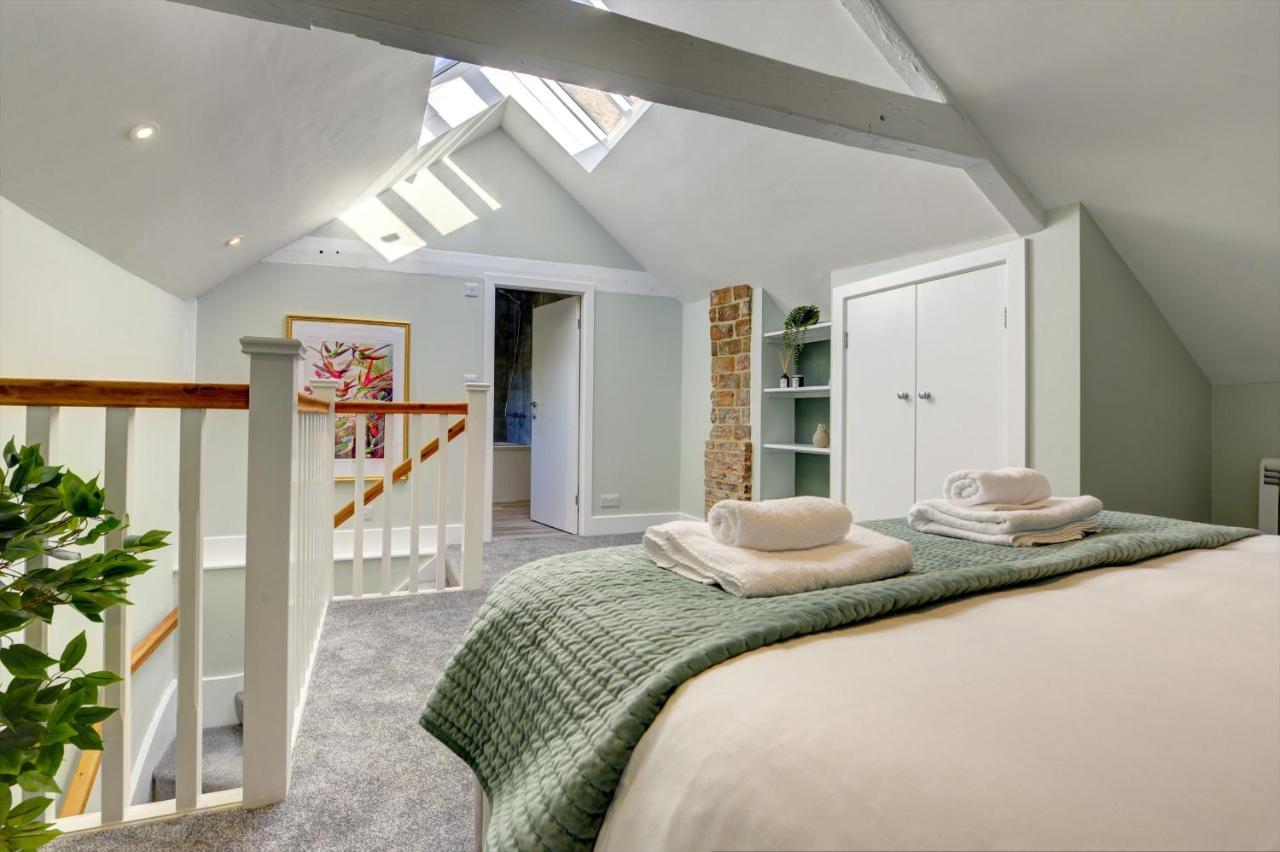 The Nook - A Modern 2 Bedroom Loft With Parking Ripon Eksteriør bilde