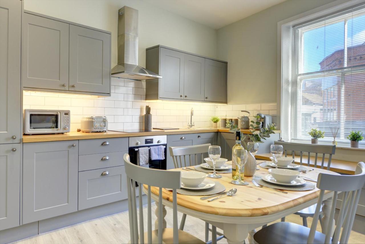 The Nook - A Modern 2 Bedroom Loft With Parking Ripon Eksteriør bilde