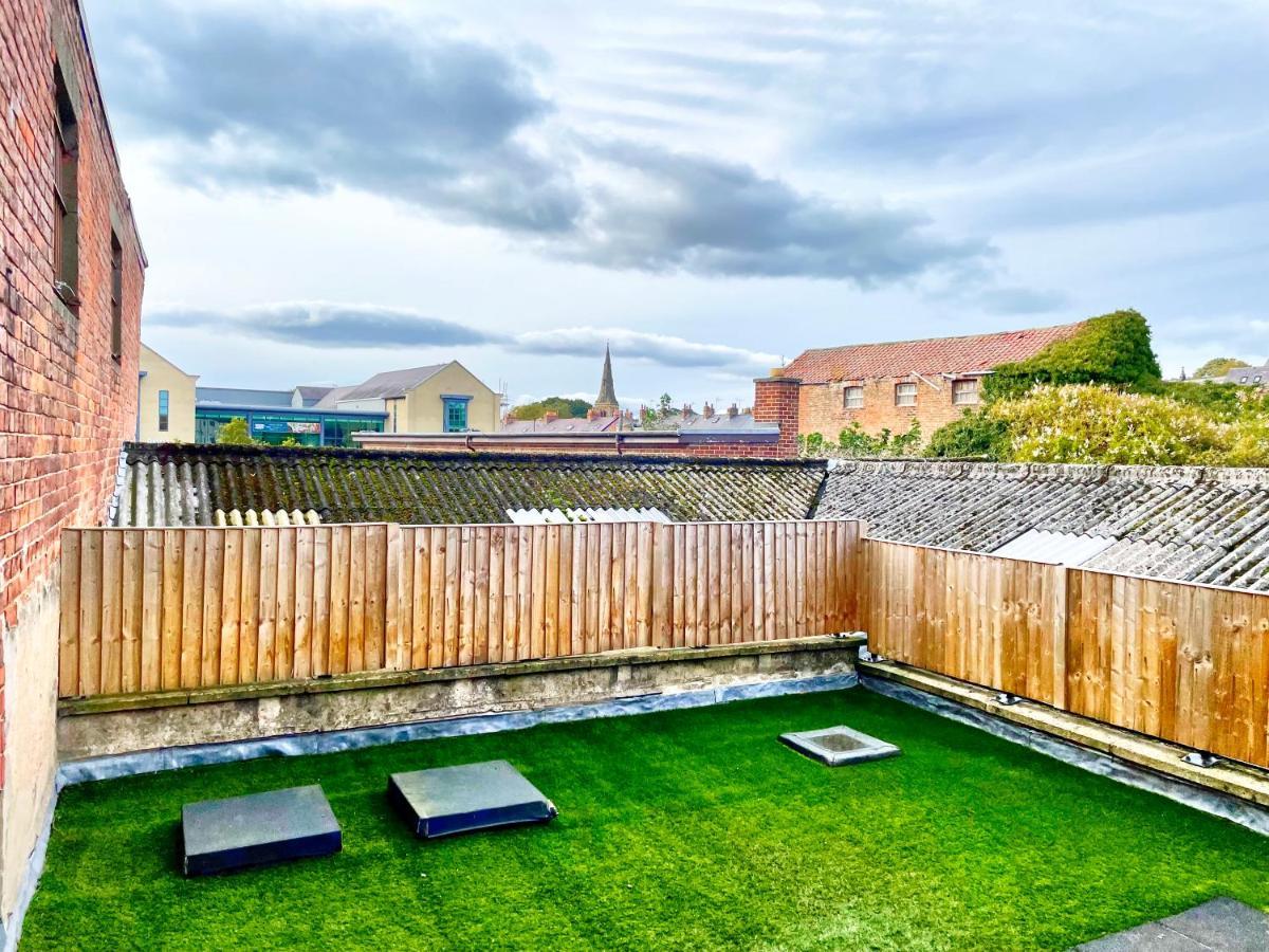 The Nook - A Modern 2 Bedroom Loft With Parking Ripon Eksteriør bilde